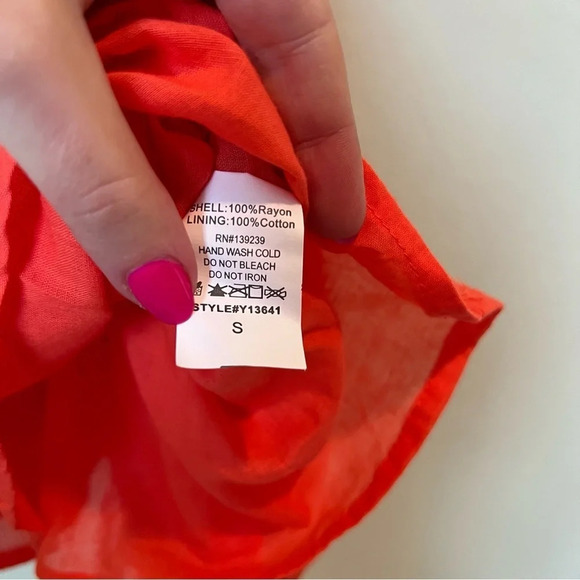 Do + Be cold shoulder tank top - Picture 5 of 6